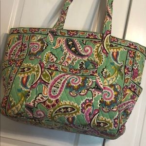 Large Vera Bradley carrying bag
